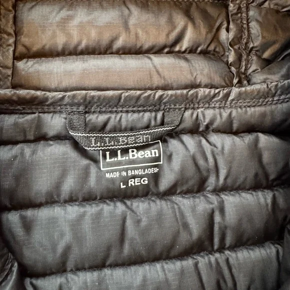 LL Bean Women's Ultralight 850 Down Sweater Coat - Picture 2 of 5
